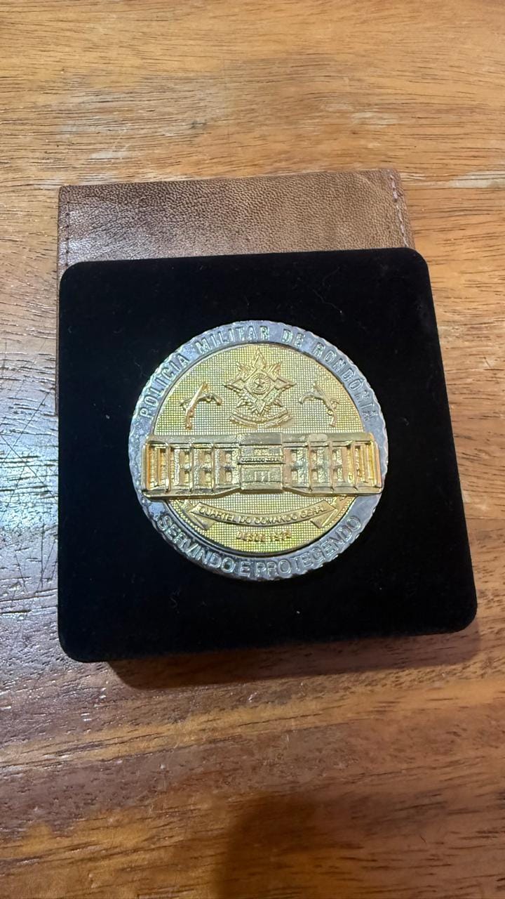 Detalhe da medalha de honra
